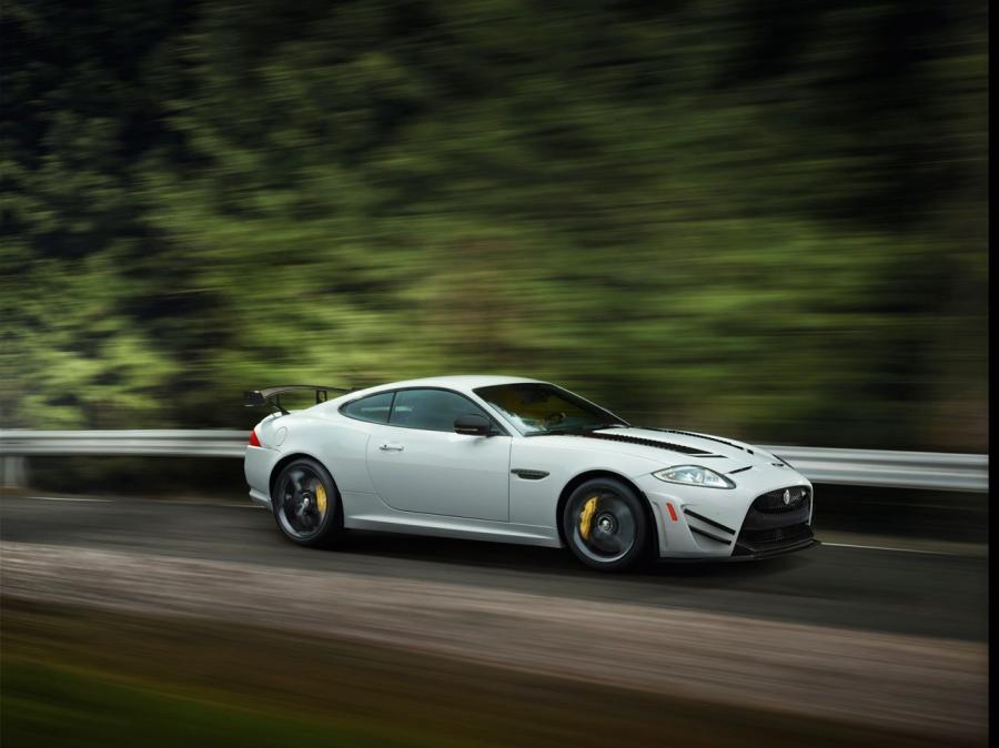  Jaguar XKR-S GT 2013 года  (фото 22 из 26)